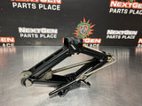 2011 FORD MUSTANG GT EMERGENCY SPARE TIRE JACK 5R3A-17A078-AA OEM #856