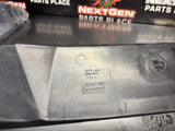 05-13 C6 CORVETTE AIR INTAKE CLEANER SPLASH SHIELD 10381295 #1549