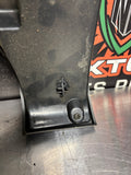 04 - 06 PONTIAC GTO KNEE BOLSTER RED OEM 92171570 #1191