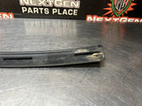 04 -06 PONTIAC GTO EXTERIOR B PILLAR WINDOW TRIM LH SIDE 92093111 OEM #1043