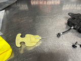 2010 CAMARO SS INSIDE TRUNK RELEASE WITH LATCH OEM 13501988 #1547