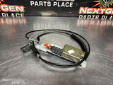 04 - 06 PONTIAC GTO FUEL DOOR RELEASE ASSEMBLY 92210031 #1306