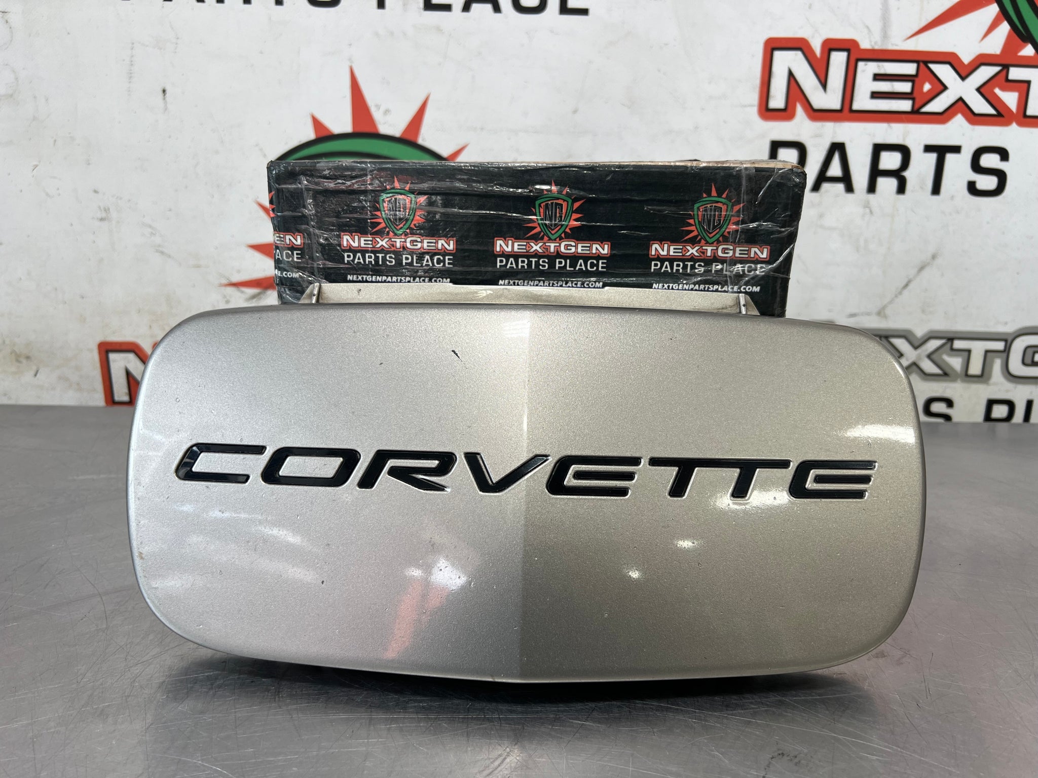 97- 04 C5 CORVETTE FRONT LICENSE PLATE COVER PEWTER OEM 10256977