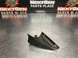 04-06 GTO PASSENGER RIGHT SIDE DOOR PANEL MIRROR VENT TRIM OEM 92091111 #987
