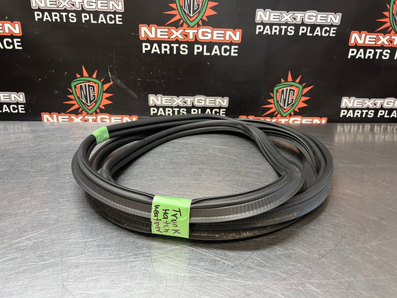 2017 C7 CORVETTE TRUNK SEAL/ WEATHER STRIP OEM #1181