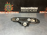 05-13 C6 CORVETTE RF PASSENGER SIDE FENDER TO BUMPER BRACKET 15230685 #1194