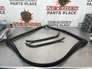 2005-2013 C6 CORVETTE FRONT WINDSHIELD FRAME WEATHER STRIP SEAL GASKET #562