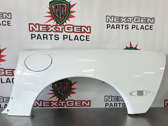 97-04 C5 CORVETTE DRIVER LH REAR QUARTER PANEL FENDER W/ FUEL DOOR WHITE #252