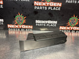 2004 PONTIAC GTO HOOD FUSE BOX COVER LID OEM 92169852 #1043