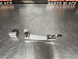 2011 CAMARO SS RIGHT FRONT PASSENGER EXTERIOR DOOR HANDLE SILVER OEM #982