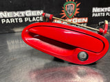 04 PONTIAC GTO DRIVER SIDE LH EXTERIOR DOOR HANDLE TORRID RED OEM #1438