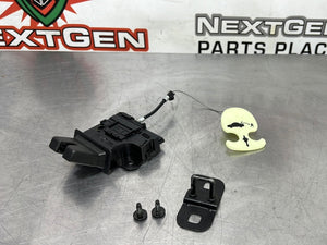 2014 CAMARO SS INSIDE TRUNK RELEASE WITH LATCH AND HARDWARE OEM 13501988 #341