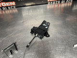 2010 CAMARO SS INSIDE TRUNK RELEASE WITH LATCH OEM 13501988 #1524