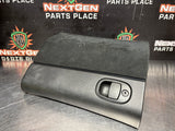 2006 PONTIAC GTO GLOVE BOX BLK OEM #1293
