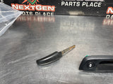 04-06 PONTIAC GTO RH SIDE SEAT RECLINE LEVER OEM #1167