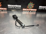 2010 CAMARO SS LH DRIVER SIDE FRONT SEAT BELT BUCKLE RECEIVER OEM #1232