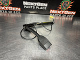 04-06 PONTIAC GTO RH PASSENGER FRONT SEAT BELT PRE TENSIONER 92211019 OEM #1027