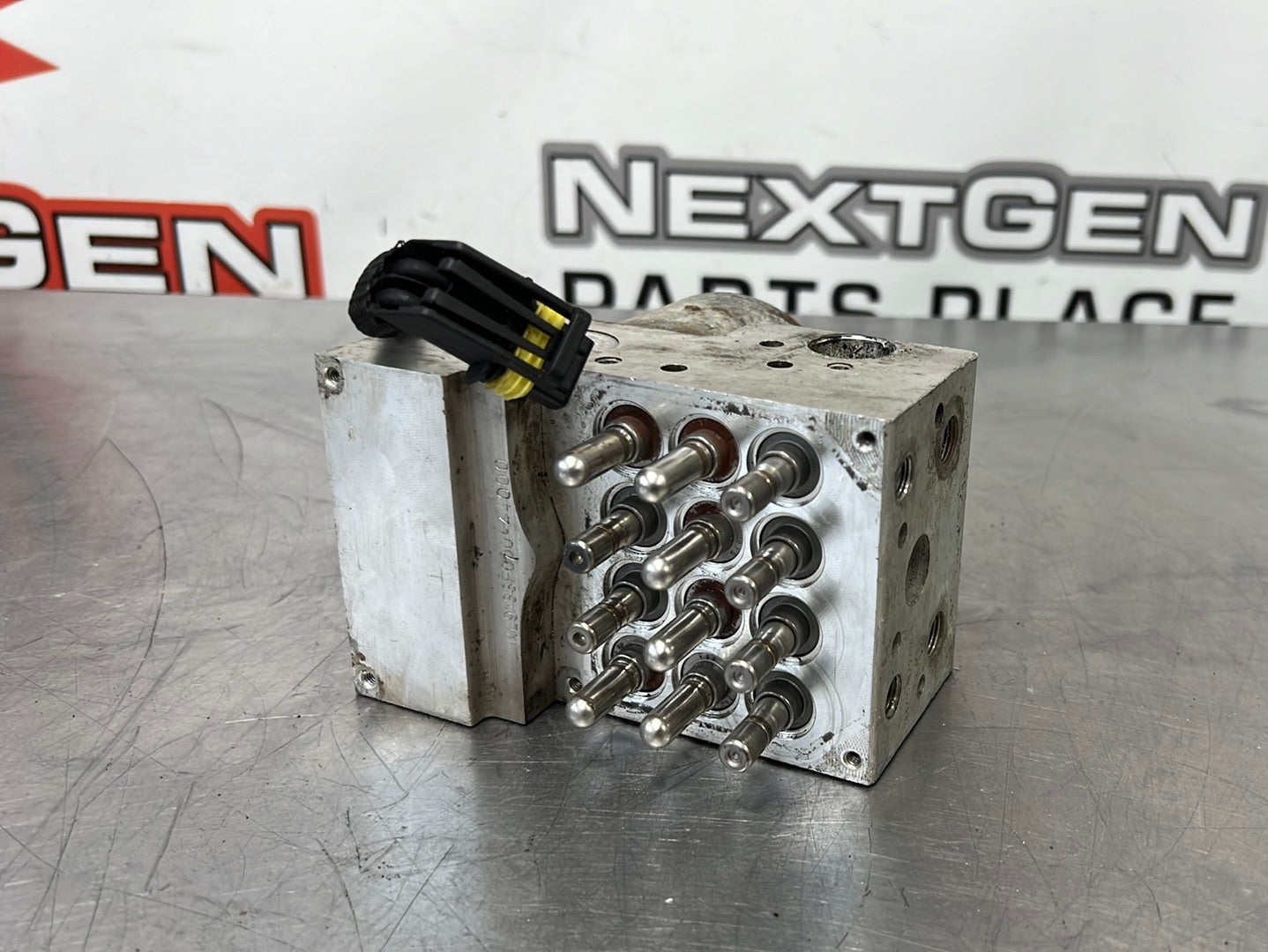 2001-2004 C5 CORVETTE ABS PRESSURE MODULATOR VALVE BPMV OEM #VV940 ...