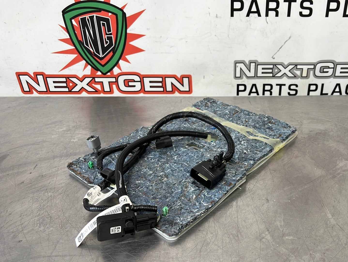 2013 FORD MUSTANG GT PASSENGER RH SEAT WIRE HARNESS AND OCCUPANT 