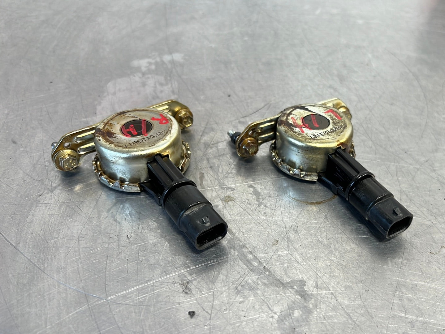 2014 FORD MUSTANG GT VARIABLE CAM TIMING SOLENOID SET OEM 263