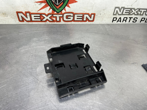 2014 CAMARO ECM MODULE COMPUTER BRACKET 92241772 OEM #697