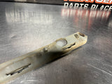 04-06 PONTIAC GTO FRONT LH LEFT FRONT BUMPER GUIDE BRACKET 92050709 OEM #1191
