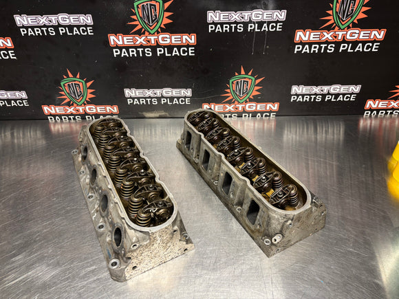 LS1 LS2 5.3 5.7 6.0 GM 799 HEADS SET CATHEDRAL PORT LOADED OEM #3984