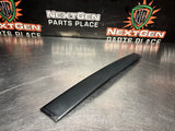 04 -06 PONTIAC GTO EXTERIOR B PILLAR WINDOW TRIM LH SIDE 92093111 OEM #1293