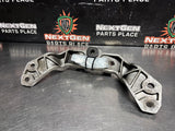 2012 CADILLAC CTS V COUPE 6L90E AUTO TRANSMISSION CROSSMEMBER MOUNT OEM #1592