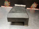 2013 GMC SIERRA 2500 FUSE BOX LID 25815385 OEM #1051