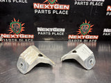 97-04 C5 CORVETTE MOTOR MOUNT BRACKETS 10260642 10260643 OEM #1303