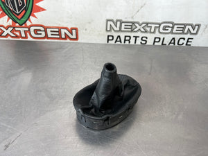 97 - 04 C5 CORVETTE MANUAL SHIFTER BOOT AND TRIM OEM #651