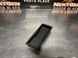 04-06 PONTIAC GTO CENTER CONSOLE COIN HOLDER RUBBER INSERT 92109103 OEM #1438