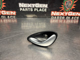 04-06 PONTIAC GTO LH DRIVER SIDE INTERIOR DOOR HANDLE 92055321 OEM #1306