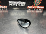 04-06 PONTIAC GTO LH DRIVER SIDE INTERIOR DOOR HANDLE 92055321 OEM #1306