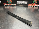 04 -06 PONTIAC GTO EXTERIOR B PILLAR WINDOW TRIM RH SIDE 92093112 OEM #987