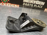 2021 CAMARO SS UPPER RADIATOR HOLD DOWNS 84009865 84009866 OEM #1556