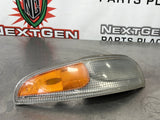 97-04 C5 CORVETTE RH FRONT TURN SIGNAL LAMP HOUSING OEM 16523618 #VV549