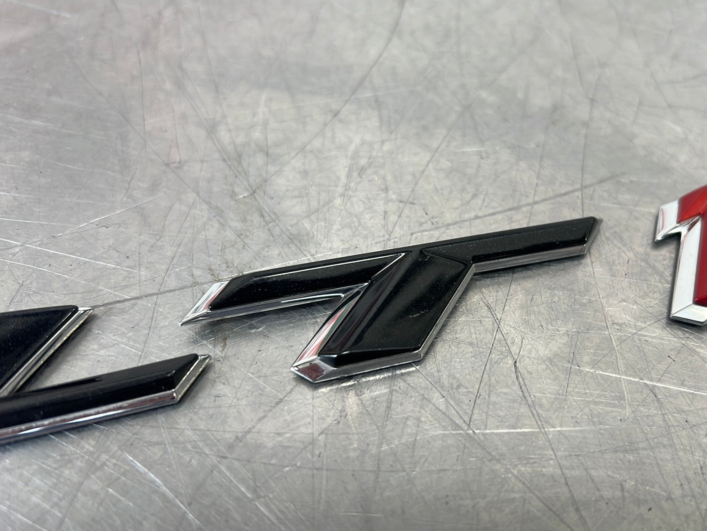 2021 CAMARO LT1 FENDER EMBLEM OEM #264 – NextGenPartsPlace