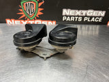 2011 FORD MUSTANG GT FACTORY DUAL HORNS WITH BRACKET OEM #1111