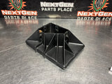 97-04 C5 CORVETTE BATTERY TRAY 10268430 OEM #1380
