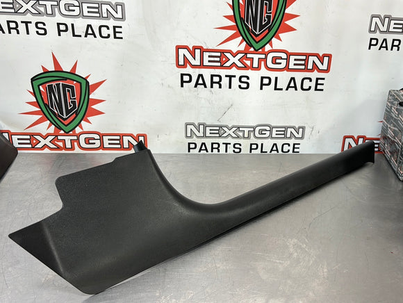 2003 C5 CORVETTE RH PASSENGER SIDE DOOR SILL KICK PANEL TRIM 10247092 #428