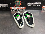 2021 CAMARO SS KNEE PADS CONSOLE TRIM CERAMIC WHITE OEM #1556