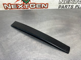 04 -06  PONTIAC GTO EXTERIOR B PIILLAR WINDOW TRIM LH 92093111 #693