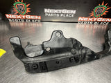 2013 FORD MUSTANG GT FRONT BUMPER UPPER MOUNTING BRACKET OEM #990