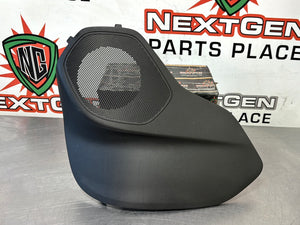 2022 CAMARO CONVERTIBLE SS LH REAR SPEAKER COVER 23408071 OEM #454