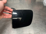 05-13 C6 CORVETTE FUEL GAS DOOR BLCK 15872420 OEM #998