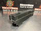 2004 PONTIAC GTO HOOD FUSE BOX COVER LID OEM 92169852 #1167
