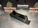 2004 PONTIAC GTO HOOD FUSE BOX COVER LID OEM 92169852 #1043