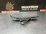 05-13 C6 CORVETTE RF PASSENGER SIDE FENDER TO BUMPER BRACKET 15230685 #1194
